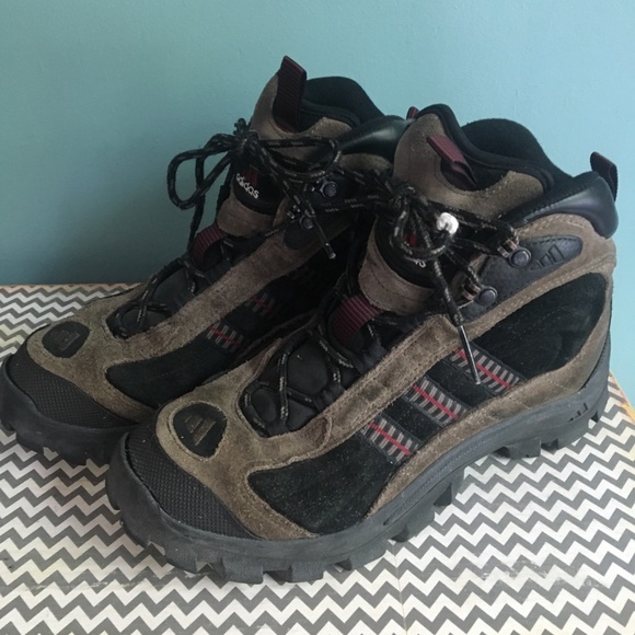 hiking boots adidas